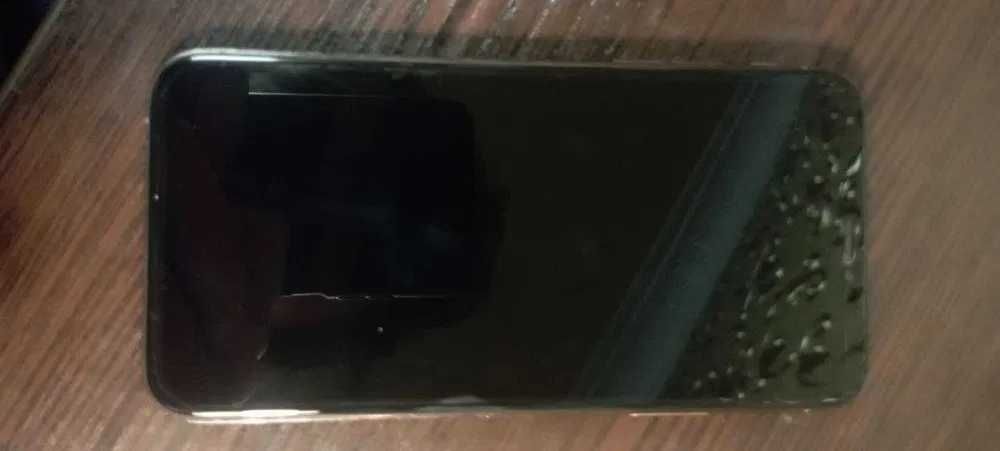 iPhone Xs 64 ГБ