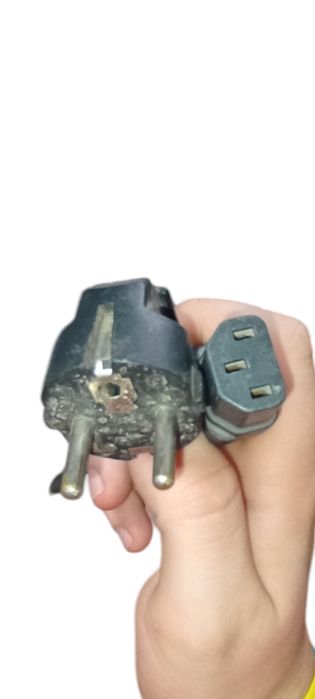 Продам б/у екран в робочому стані.