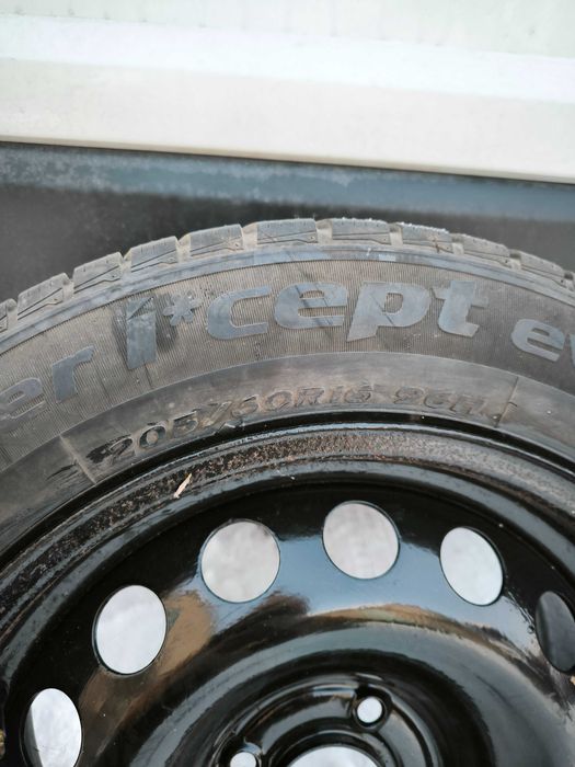 Продам диски r 16  з резиною 205/60r16