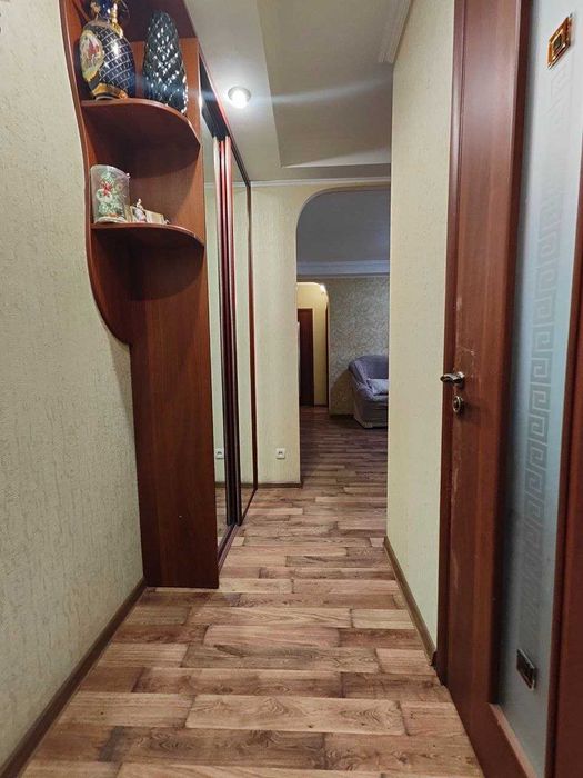 ПРОДАМ 3-ох кімнатну квартиру по вул.Перемоги (Победе)
