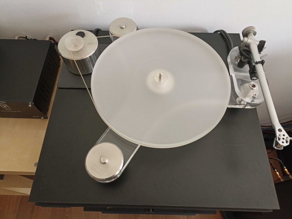 Gira Discos Clearaudio Solution