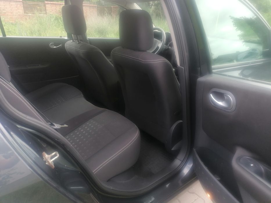 Renault megane 2005r 1.4 benzyna 193 tys 5 drzwi