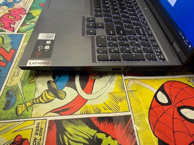 LENOVO IdeaPad Gaming 3 15.6" 20GB RAM 512GBx2 GeForce RTX2050 4GB