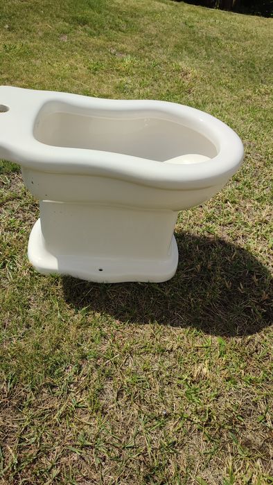 Used Porcelain Bidet