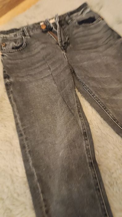 Spodnie the mom 134-140 dla dziewczynki