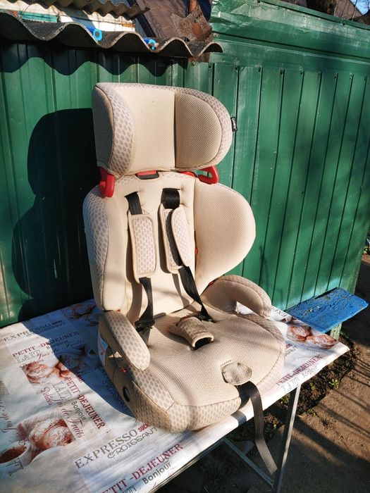 Продам автокрісло