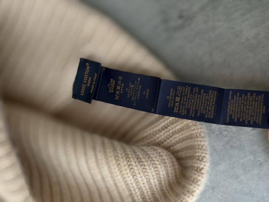 Женская кашемировая шапка Louis Vuitton