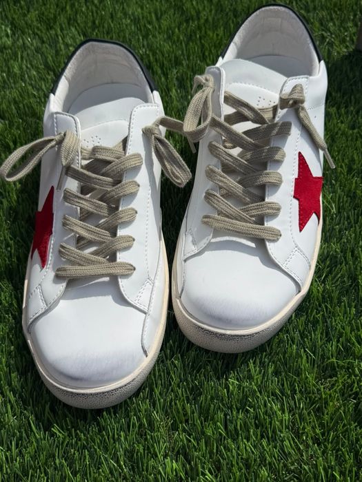 Golden goose novas