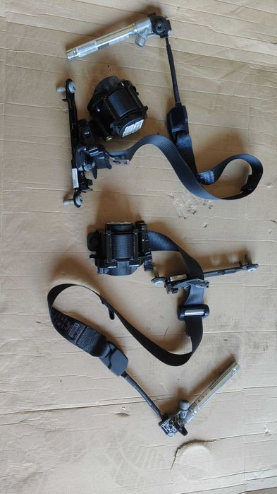 pas bezpieczeństwa przód lewy prawy napinacz jeep cherokee kl 2017