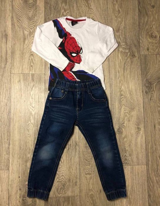 Костюм для мальчика 3-4 года