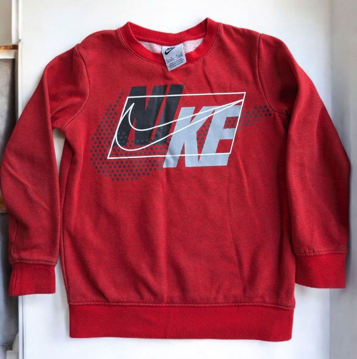 Светр 5 - 6 років оригінал найк