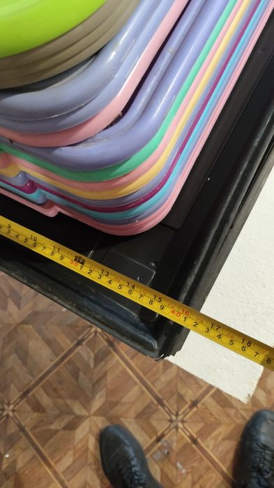 Пластиковые подносы , и поддоны