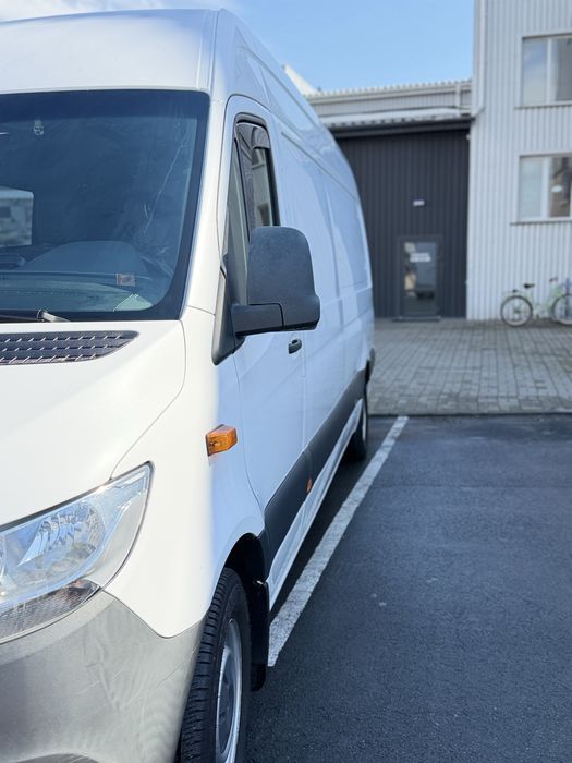 Mercedes-Benz Sprinter 907