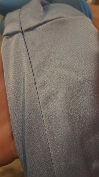 TFNC niebieska satynowa sukienka na jedno ramię rozmiar L