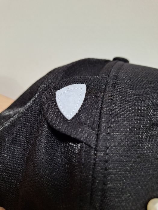 Nowa czapka z daszkiem