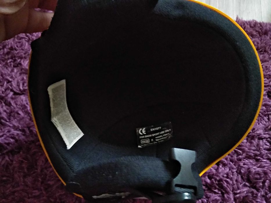 Kanarkowy kask BRENDA na narty lub snowbord