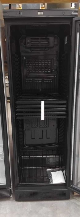 Vitrine refrigerada LED interior