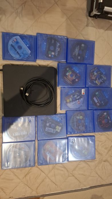 PS4 com cabo HDMI e alimentado e jogos dcs incluídos