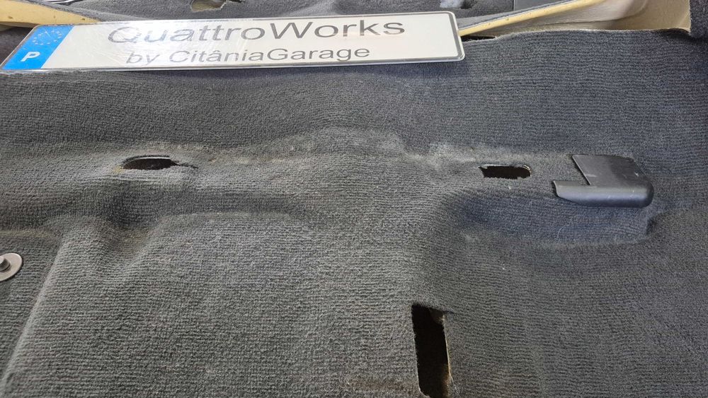 Alcatifa Preta Audi A4 B6 B7 8E Original OEM + Tapetes Audi Exclusive Originais