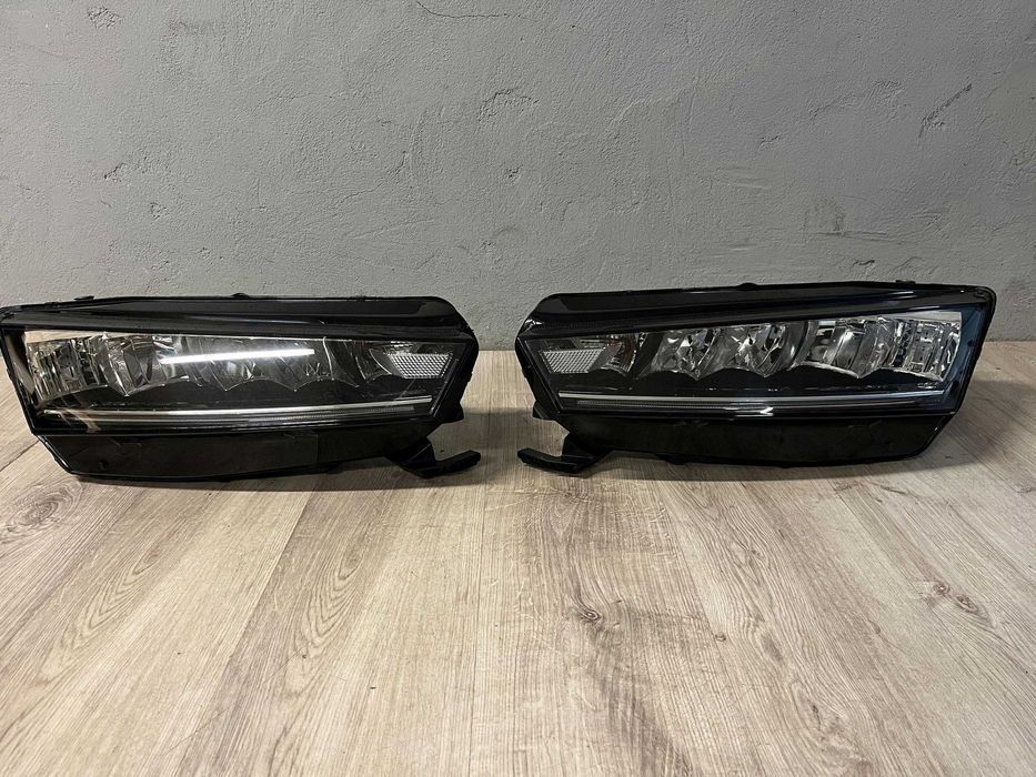 Фары передние Фара правая левая Skoda Octavia A8 IV разборка