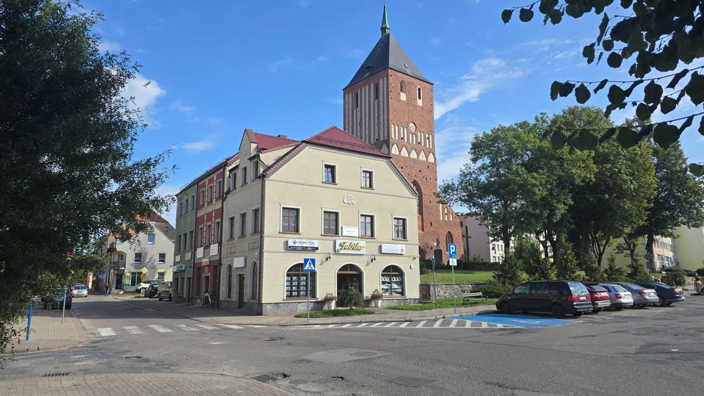 Lokal użytkowy w ścisłym centrum Sławna do wynajęcia.