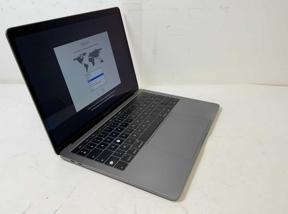 MacBook Pro 13" I7 16Gb 256 SSD Touchbar