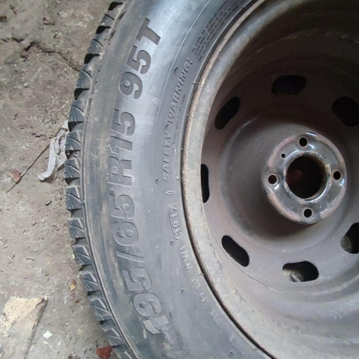 Шини зимові розпаровка