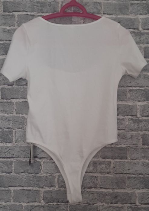 Боді футболкою в рубчик