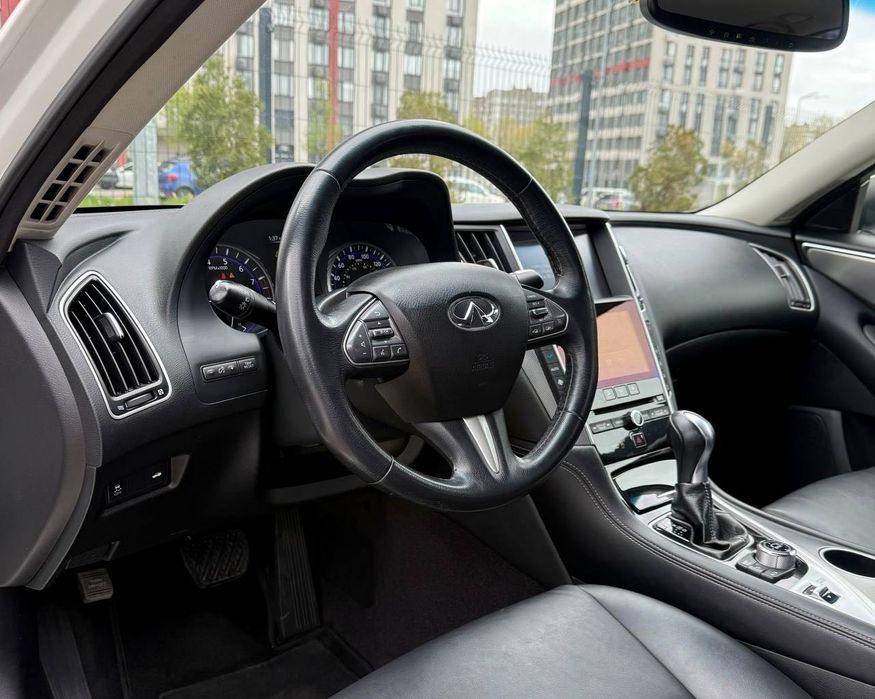 Infiniti Q50 AWD
