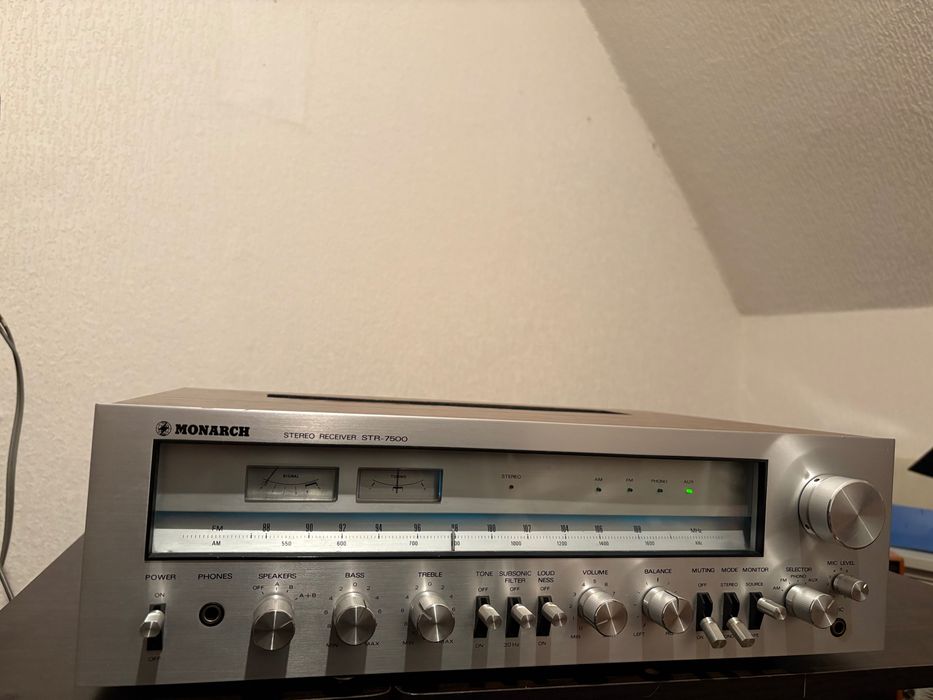 MONARCH STR-7500 Amplituner