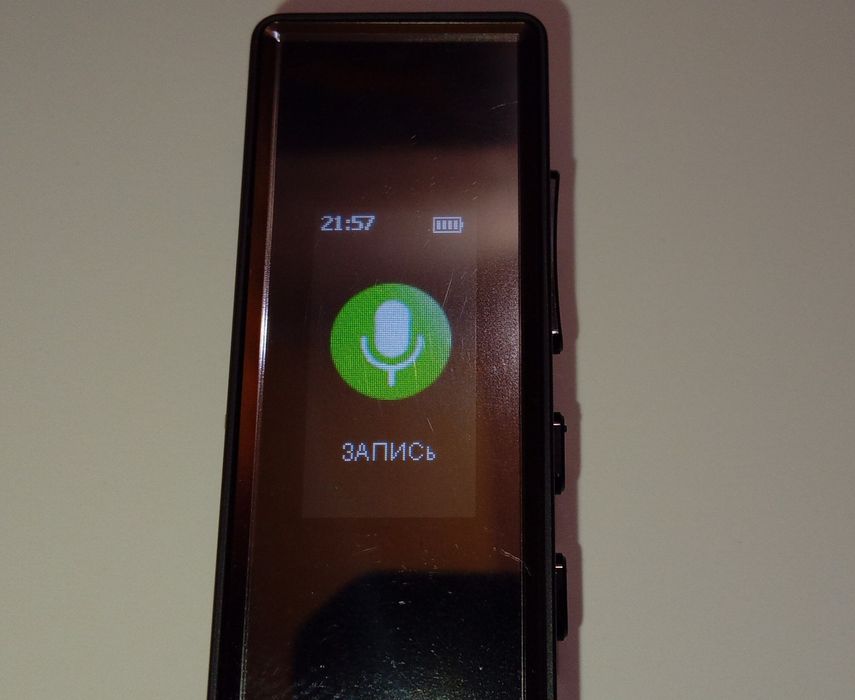 Диктофон з кліпсою. Пам'ять 8гб. Функція МР3 плеєр