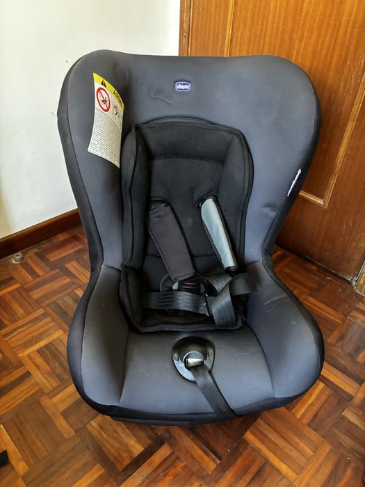 Cadeirinha Chico com Isofix em excelente estado