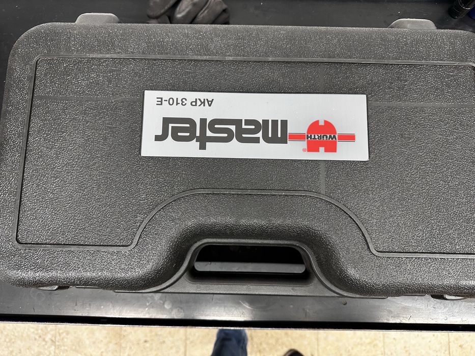 Pistola de silicone eletrcia WURTH