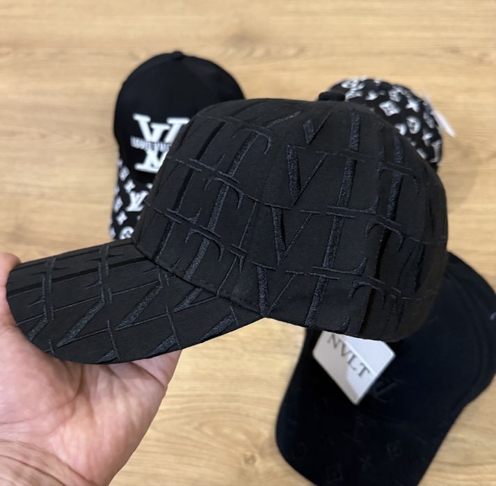 Кепка Louis Vuitton сіра чорна