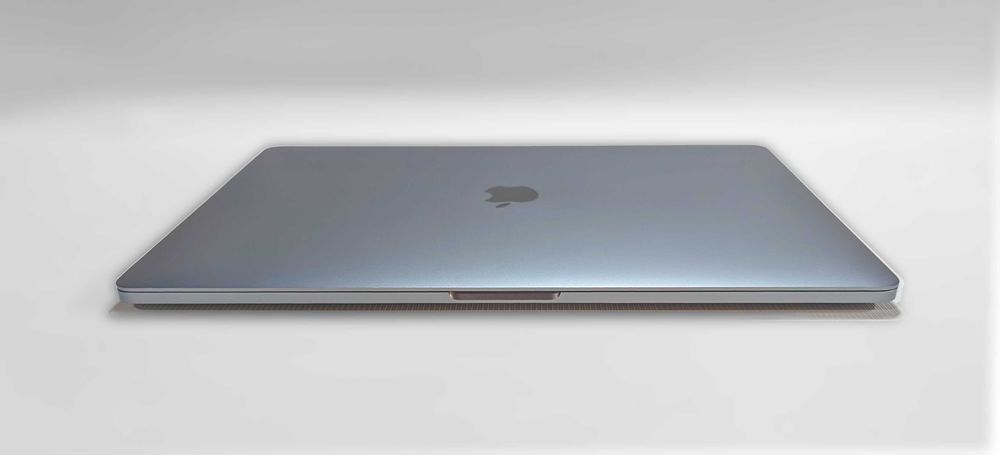 *️⃣Apple MacBook Pro A1707 i7/3.8GHz/16GB_RAM/2TB_SSD/Radeon Pro 4GB/Thunderbolt/Webcam + подарок.