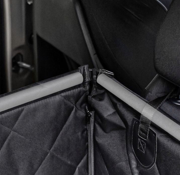 Fotelik samochodowy dla psa, kota