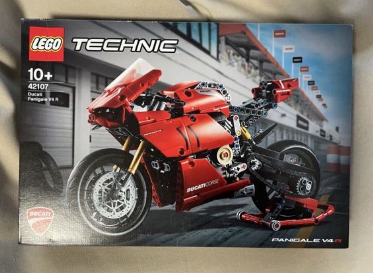 LEGO 42107 Technic - Ducati Panigale V4 R