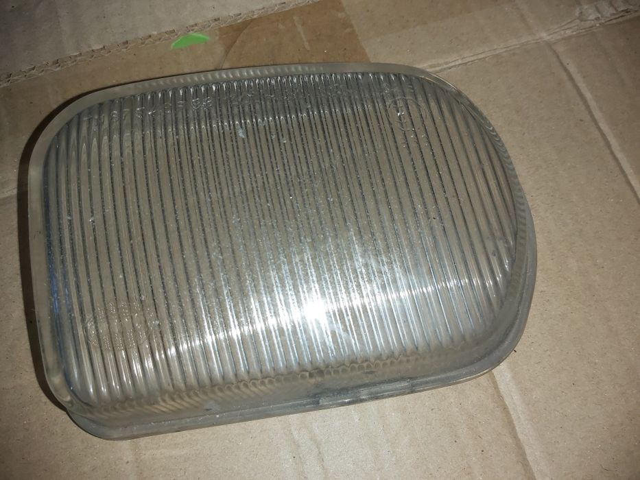 MERCEDES Vidro do farol de nevoeiro esquerdo

Mercedes-Benz USA Parts +1