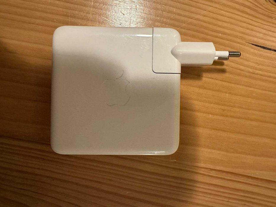 Adaptador de Alimentação USB-C de 96 W445887524258467844