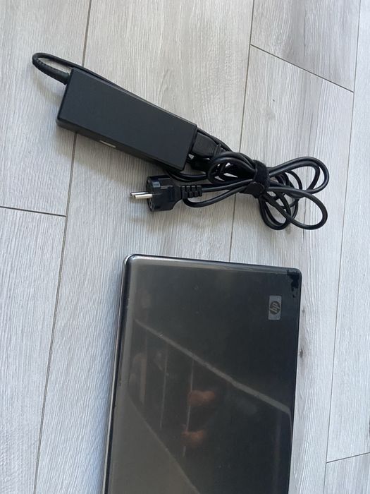 Ноутбук HP Pavillion dv 3000