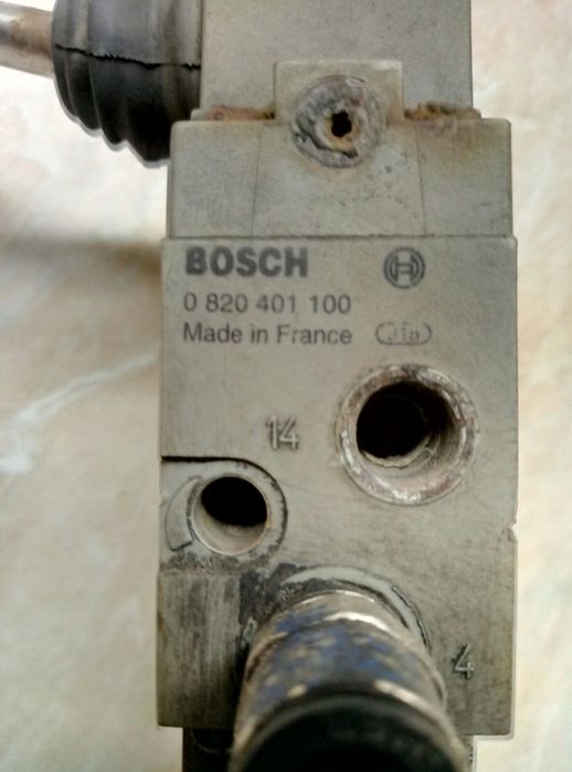 Розподільник ручний з важелем