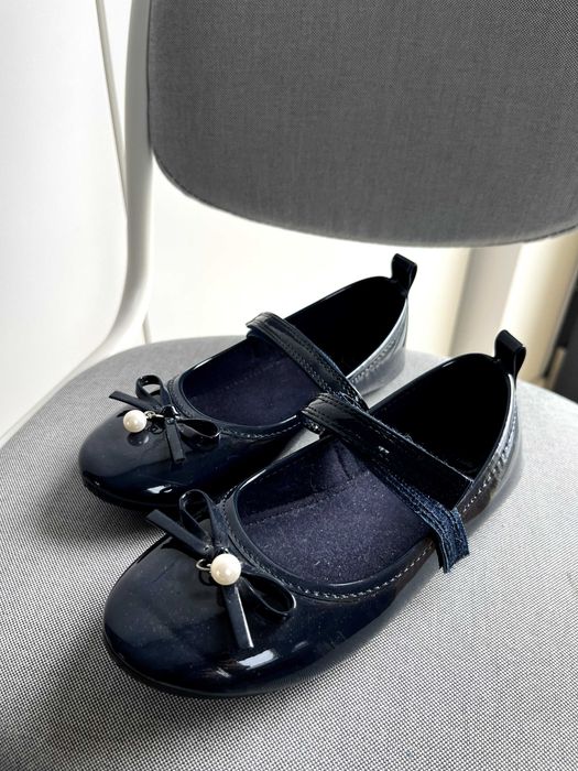 Eleganckie balerynki  dla dziewczynki rozmiar 32