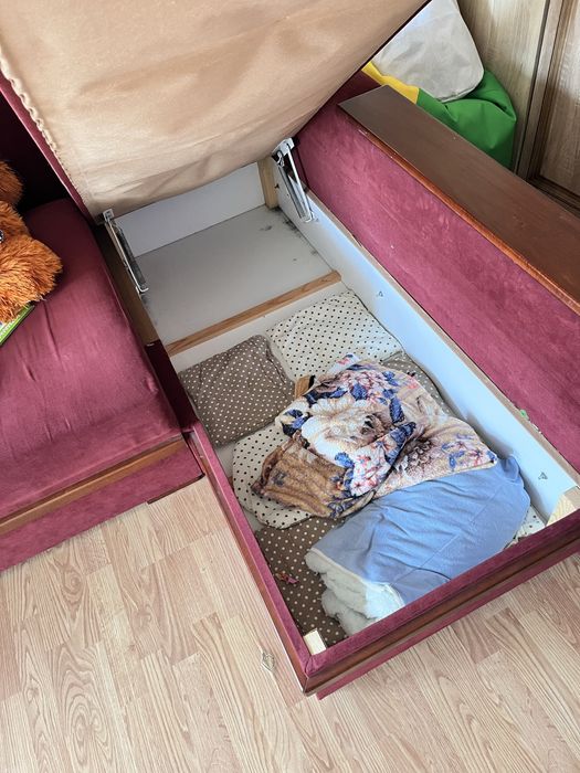 Диван розкладний в хорошому стані