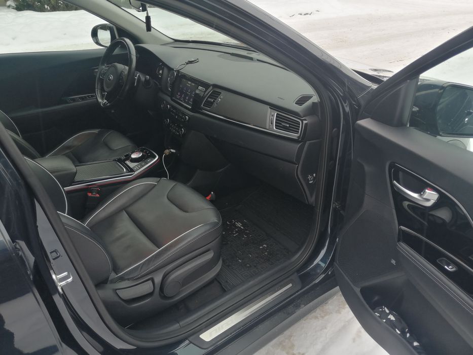 продам кіа Eniro