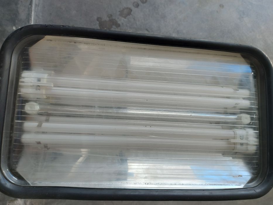 Portable Projector Fixture435477219419760641