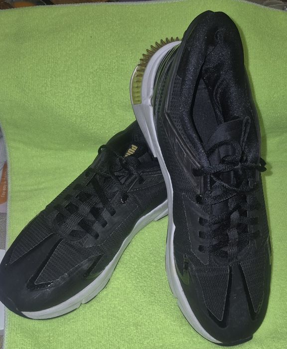 Кросівки жіночі Puma , 39 розмір