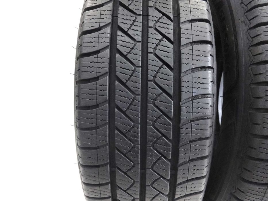 205/65/16C Goodyear Vector 4Seasons Cargo