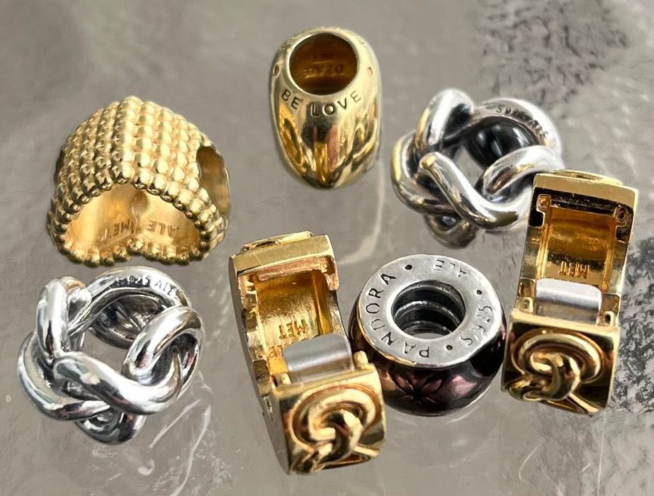 Bransoletka Pandora z charms