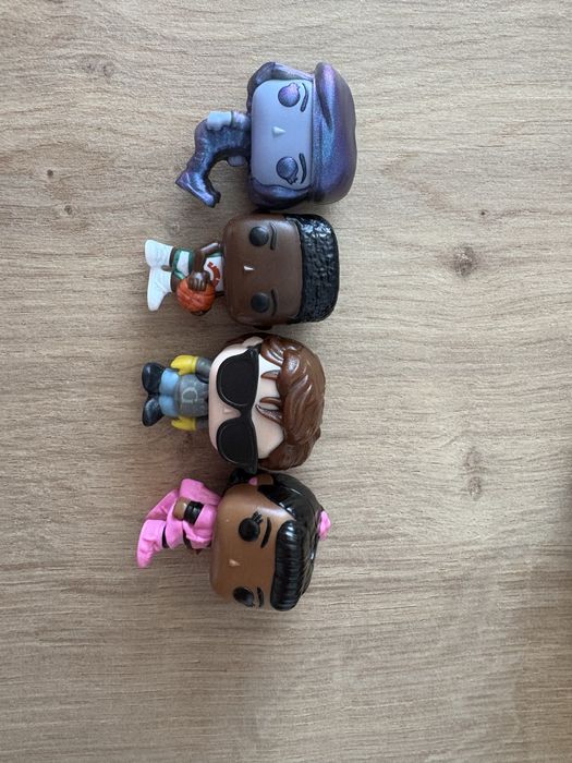 Продам фігурки Дивні Дива Stranger things kinder joy