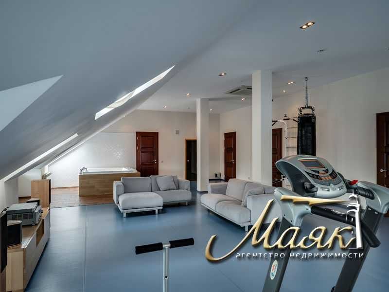 Безупречный дом на Великом Лугу.